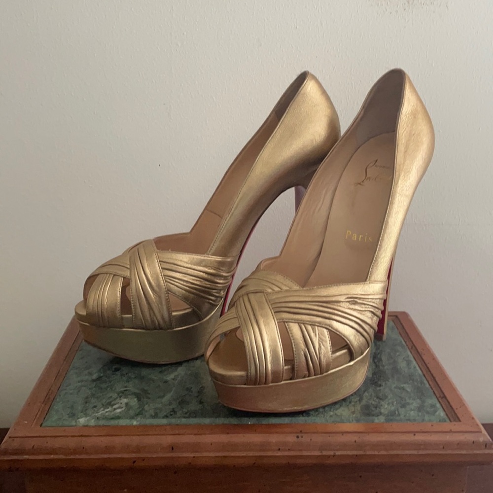 Christian louboutin High Heel Pumps